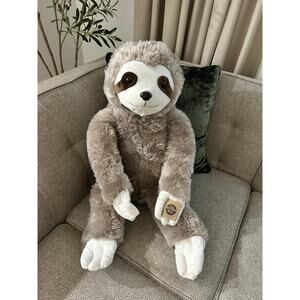 Jumbo-sized plush toy Sloth from The Petting Zoo